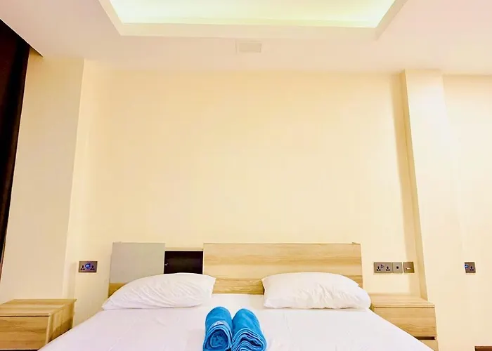 122 Near Baiyoke Sky Tower