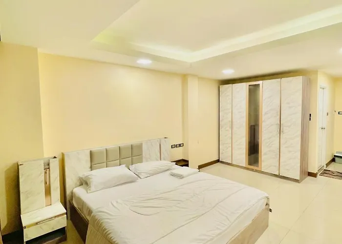 招待所 122 Near Baiyoke Sky Tower 3*